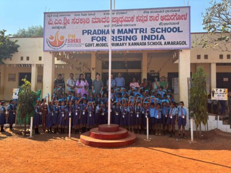 Flipkart Foundation and The Akshaya Patra Foundation representatives with students at PM SHRI Government Model Primary Kannada School, Amaragol, Hubballi, as part of the Morning Nutrition Programme